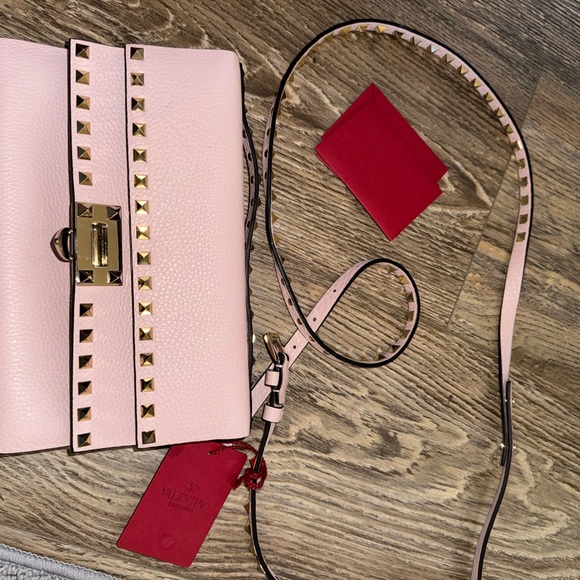 Authentic Valentino Rockstud clutch/crossbody bag. - Picture 13 of 16